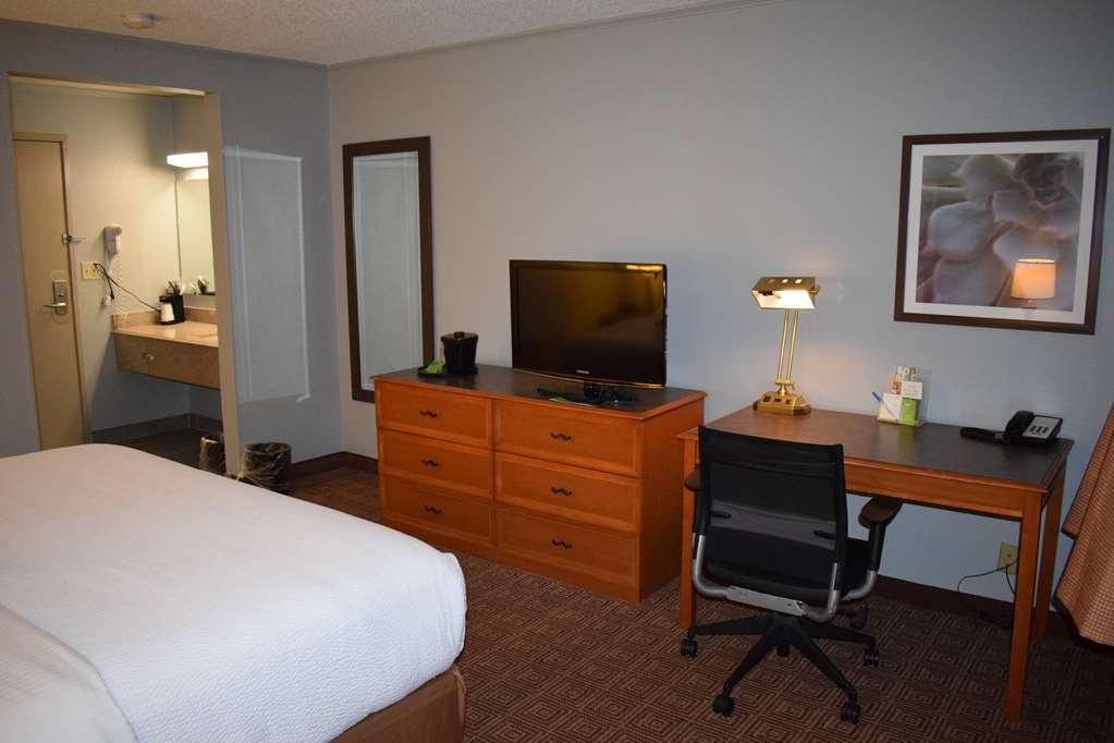 Americinn By Wyndham Glendale Milwaukee Whitefish Bay Facilities photo